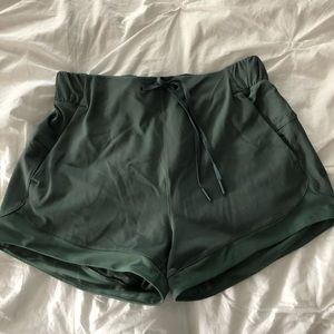 Lululemon shorts green with drawstring and tie